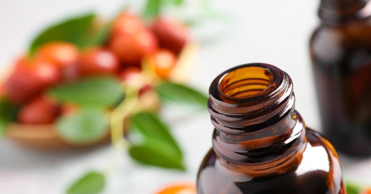 Why Pure Jojoba Oil Is The Ultimate Multitasking Beauty Product?